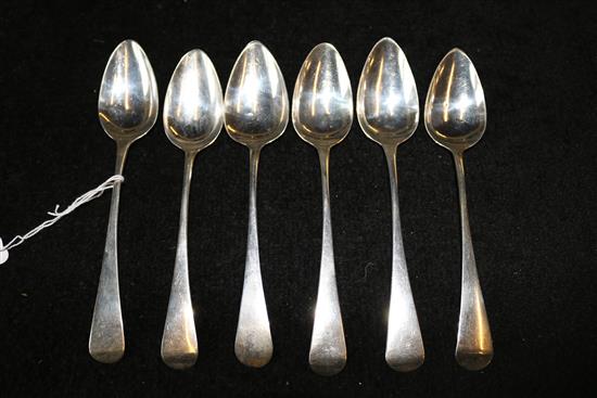 Set of 6 Victorian silver dessert spoons